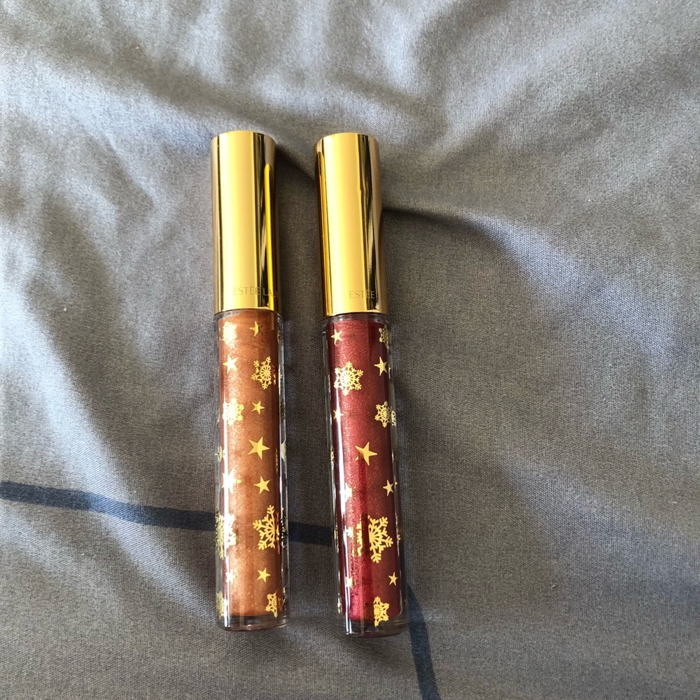 2 Estee lauder lipsticks.BRANDNEW!